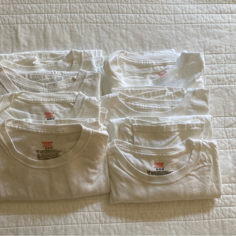 Lot of 7 men’s Hanes white mens Medium t-shirts